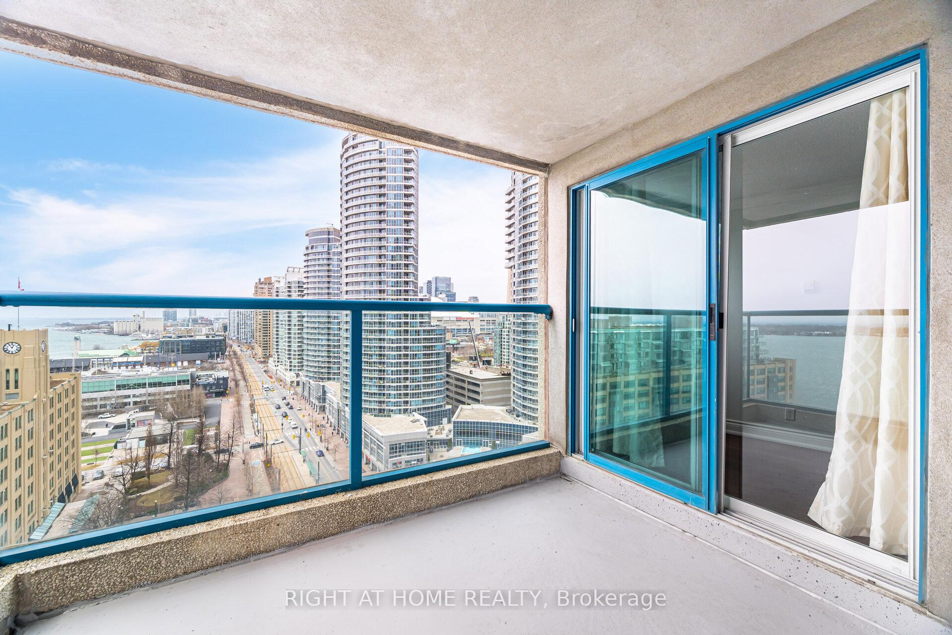Photo 38 of Unit 1812, 77 Harbour Square, Toronto, Waterfront Communities — HOMEH