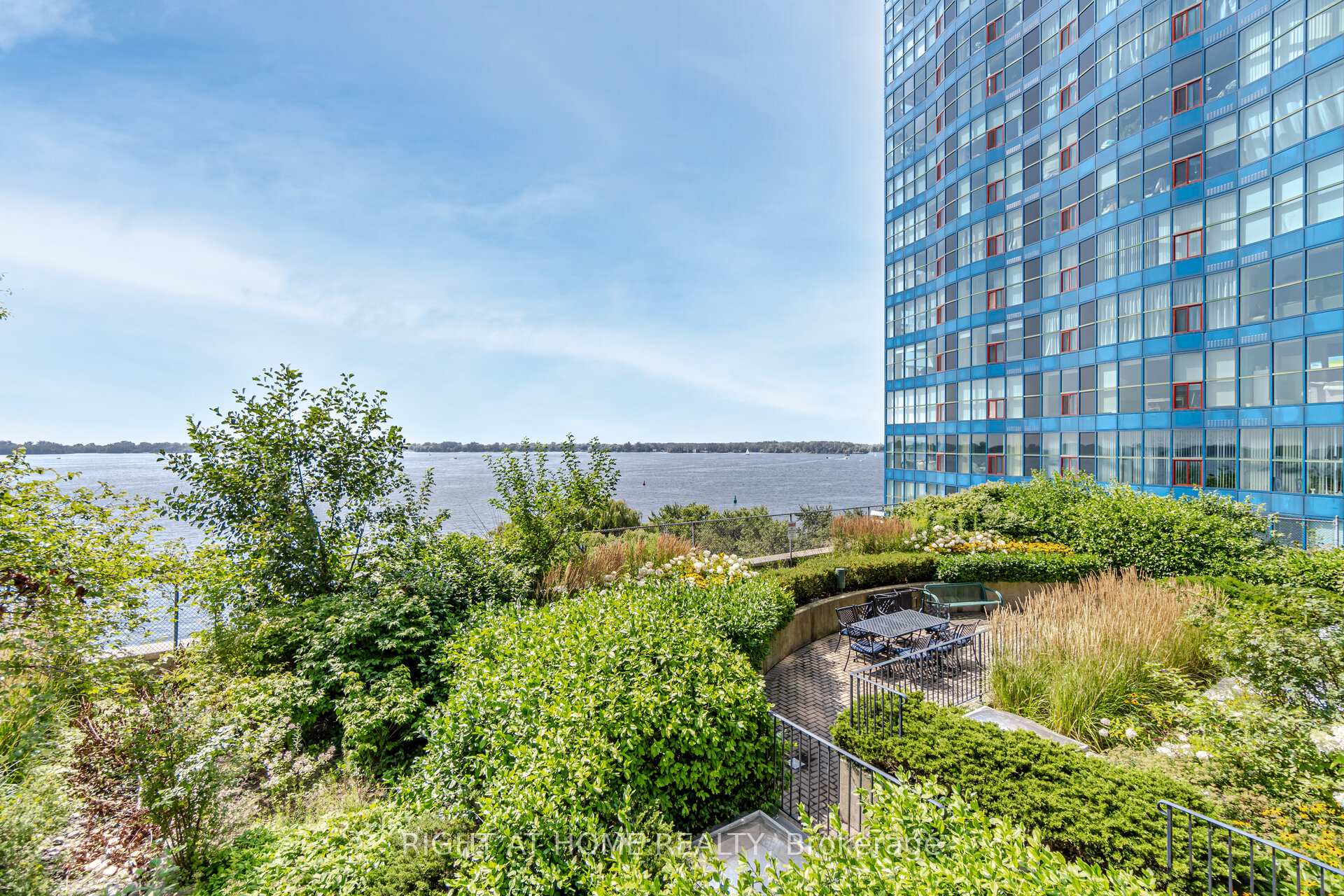 Photo 44 of Unit 1812, 77 Harbour Square, Toronto, Waterfront Communities — HOMEH