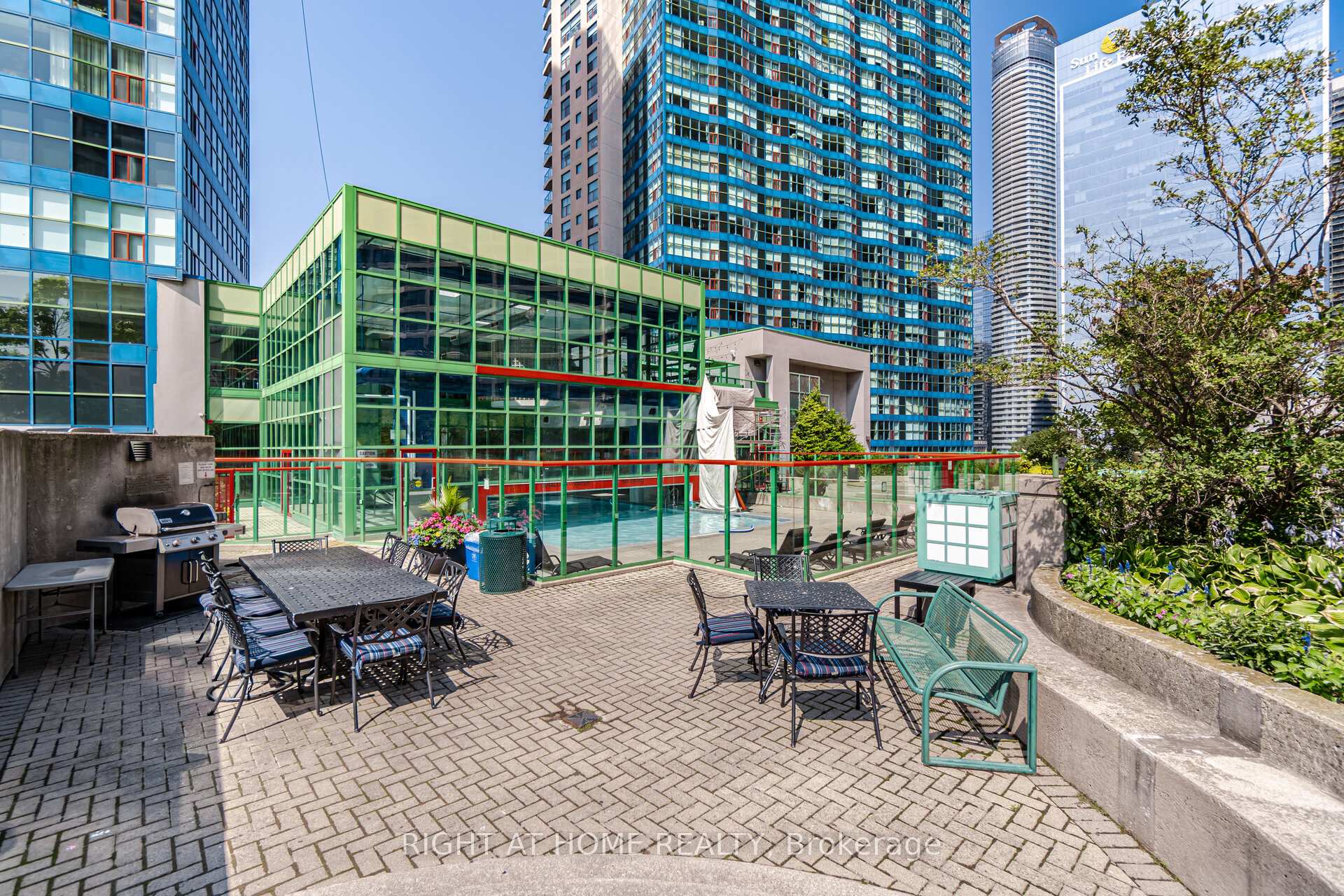 Photo 45 of Unit 1812, 77 Harbour Square, Toronto, Waterfront Communities — HOMEH