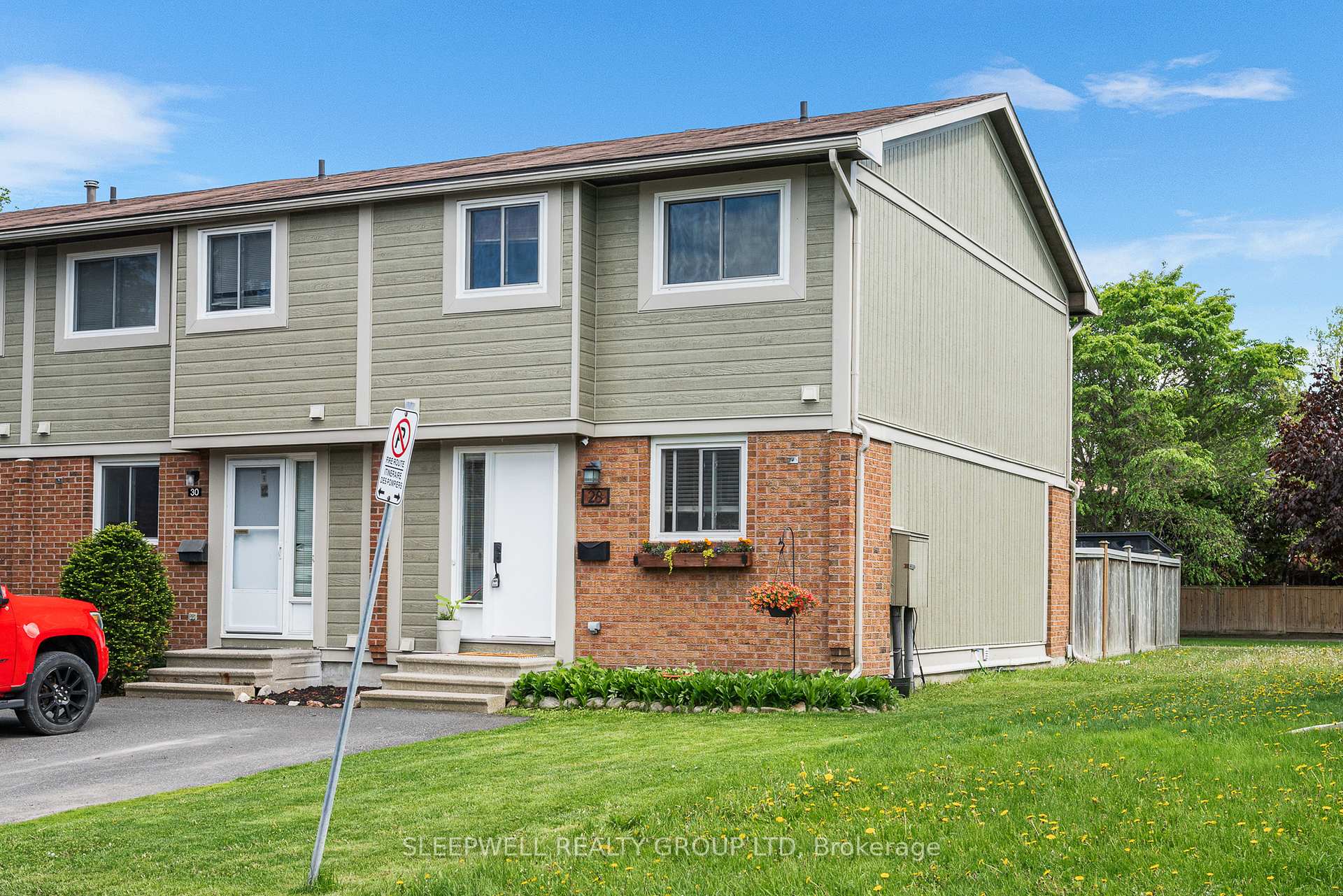 Photo 2 of Unit 82, 28 Barrow Crescent, Ottawa, Kanata - Katimavik — HOMEH