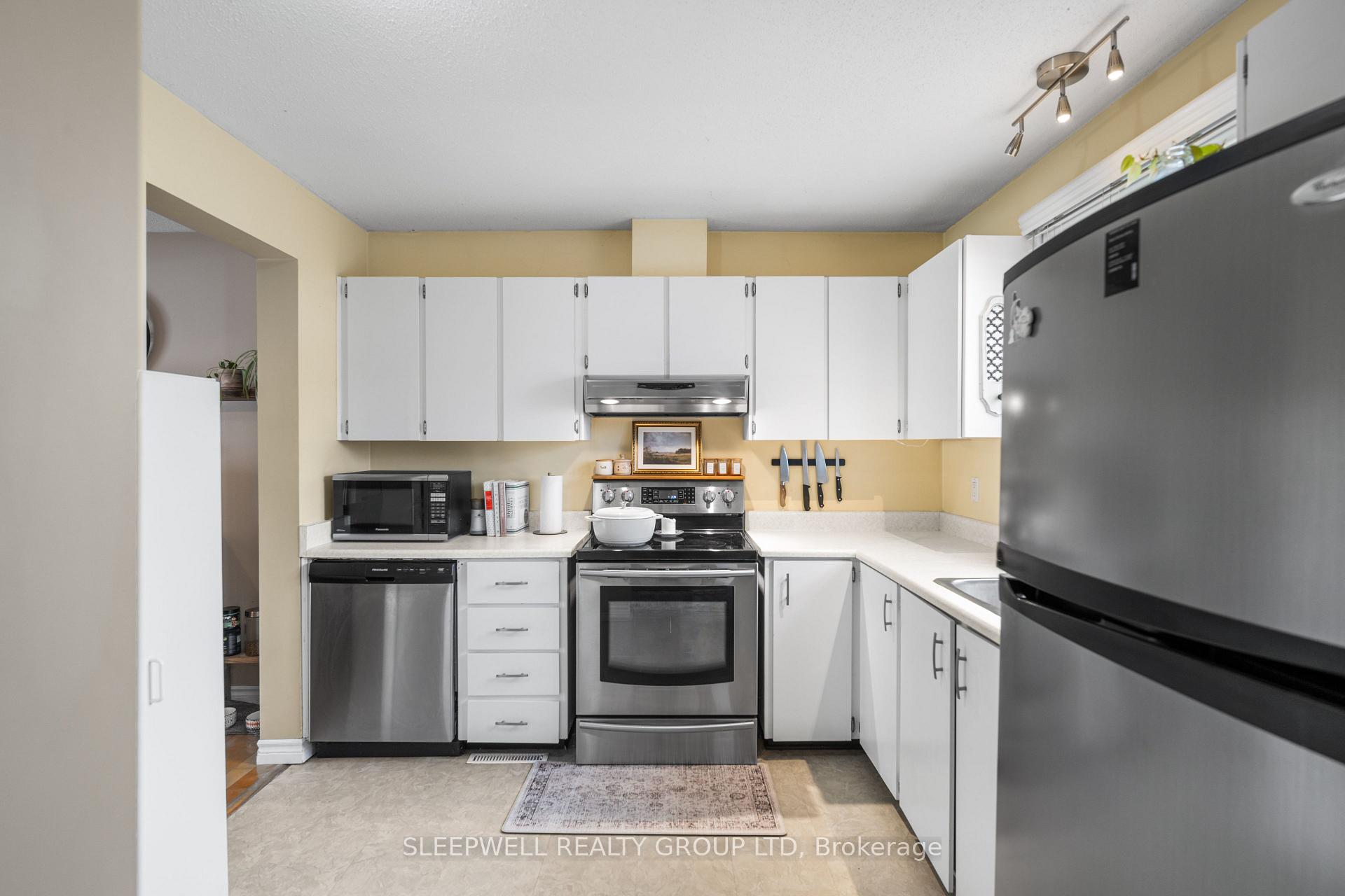 Photo 7 of Unit 82, 28 Barrow Crescent, Ottawa, Kanata - Katimavik — HOMEH