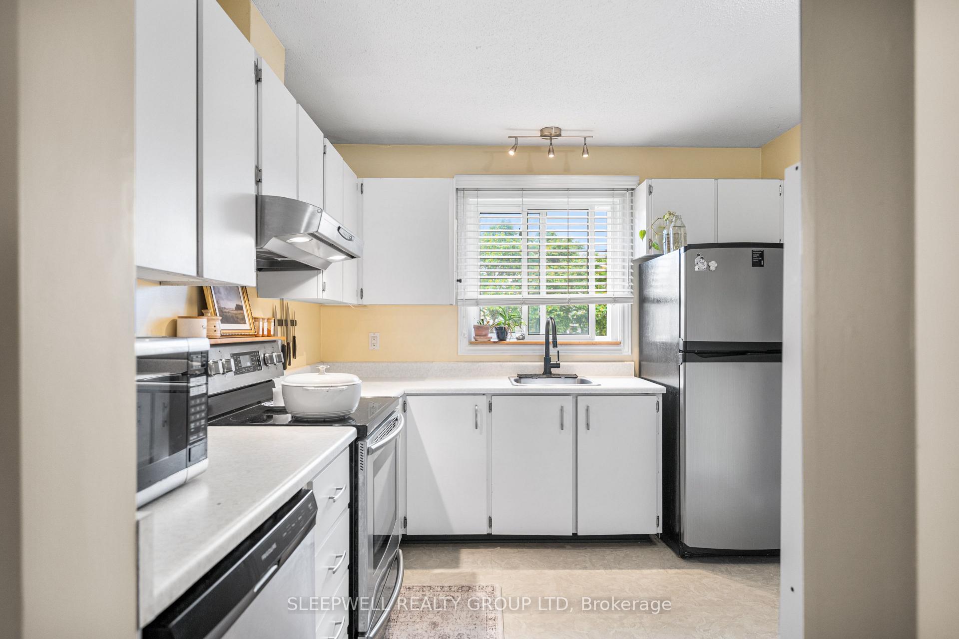 Photo 9 of Unit 82, 28 Barrow Crescent, Ottawa, Kanata - Katimavik — HOMEH