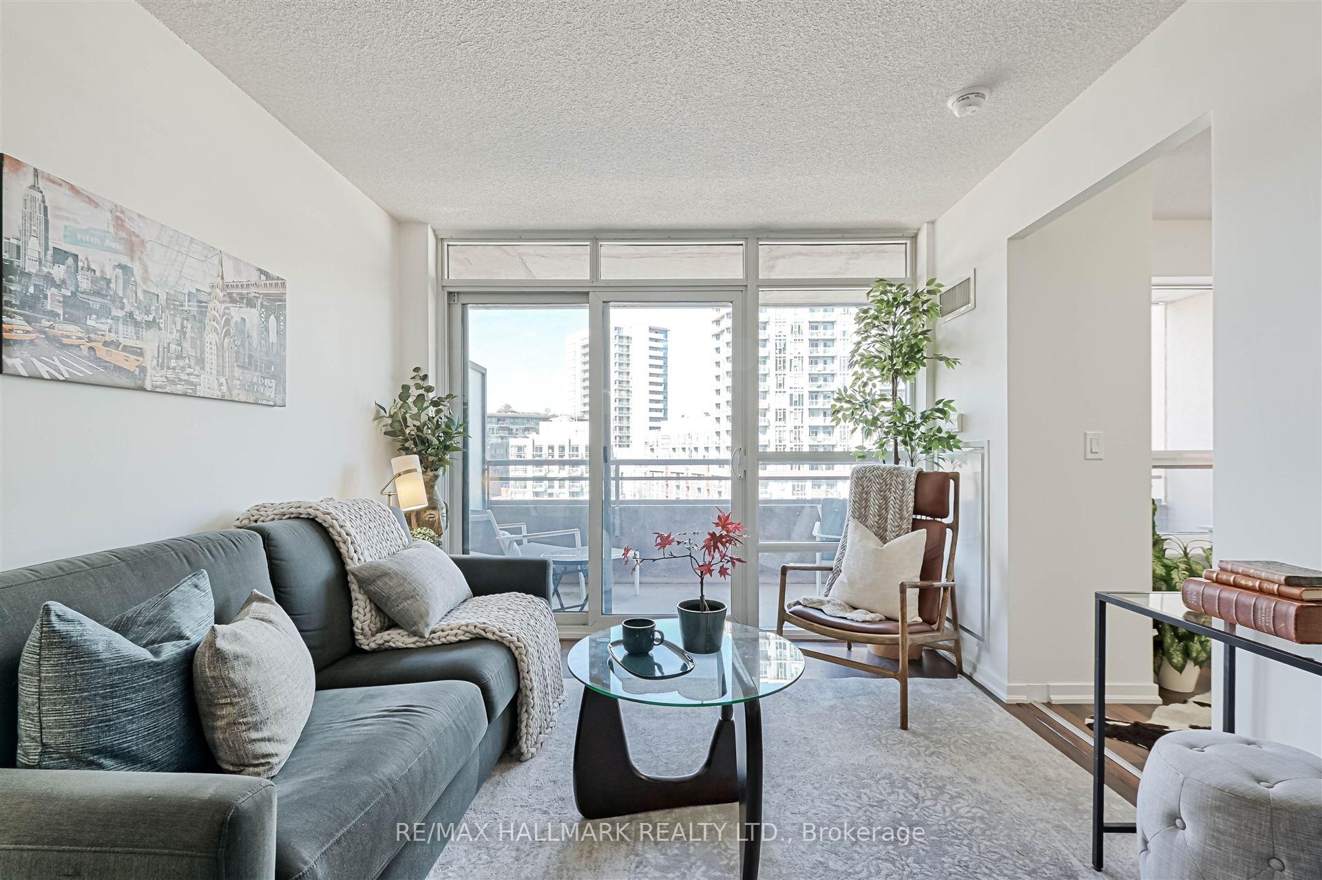 Photo 8 of Unit 721, 38 Joe Shuster Way, Toronto, Niagara — HOMEH