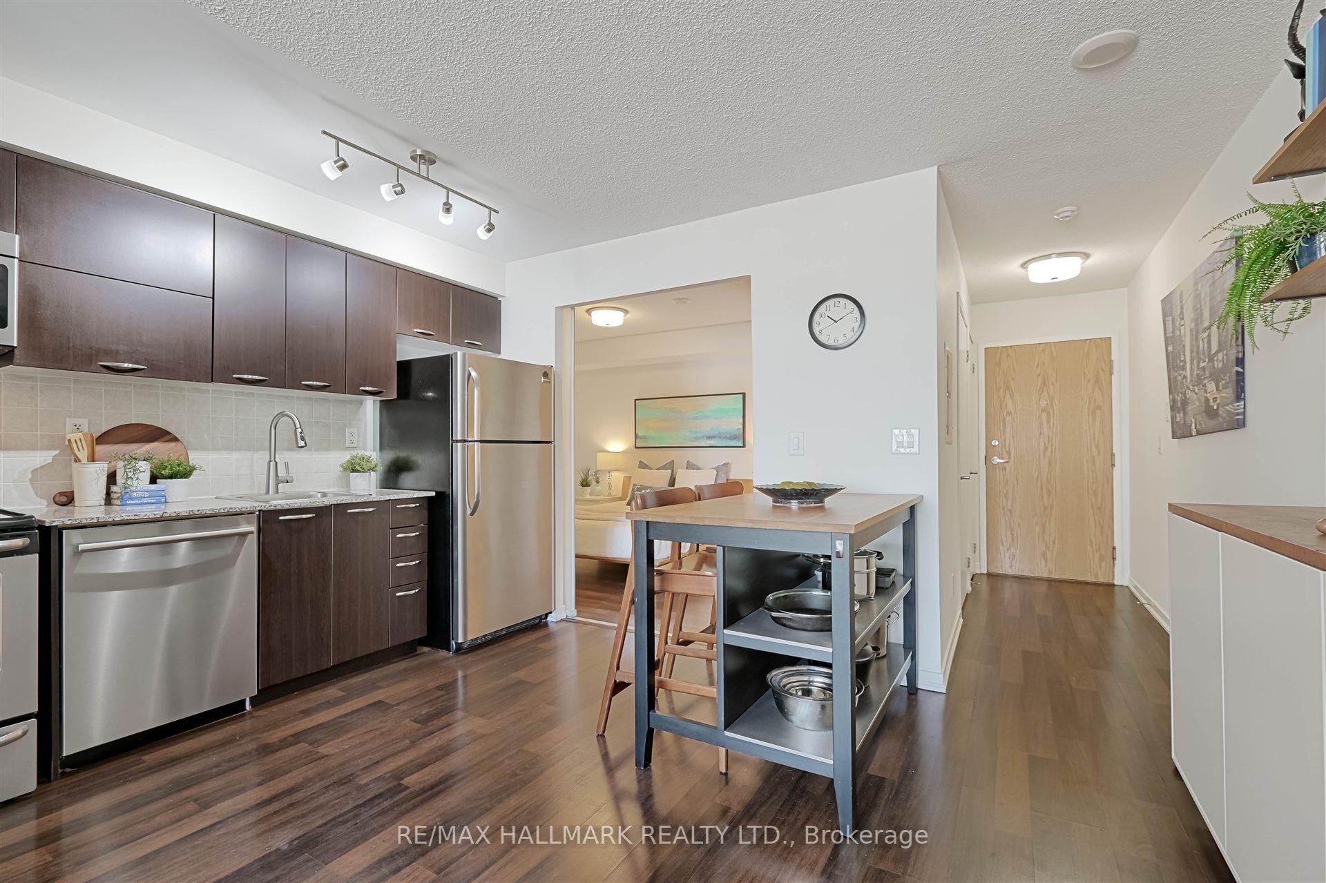 Photo 14 of Unit 721, 38 Joe Shuster Way, Toronto, Niagara — HOMEH