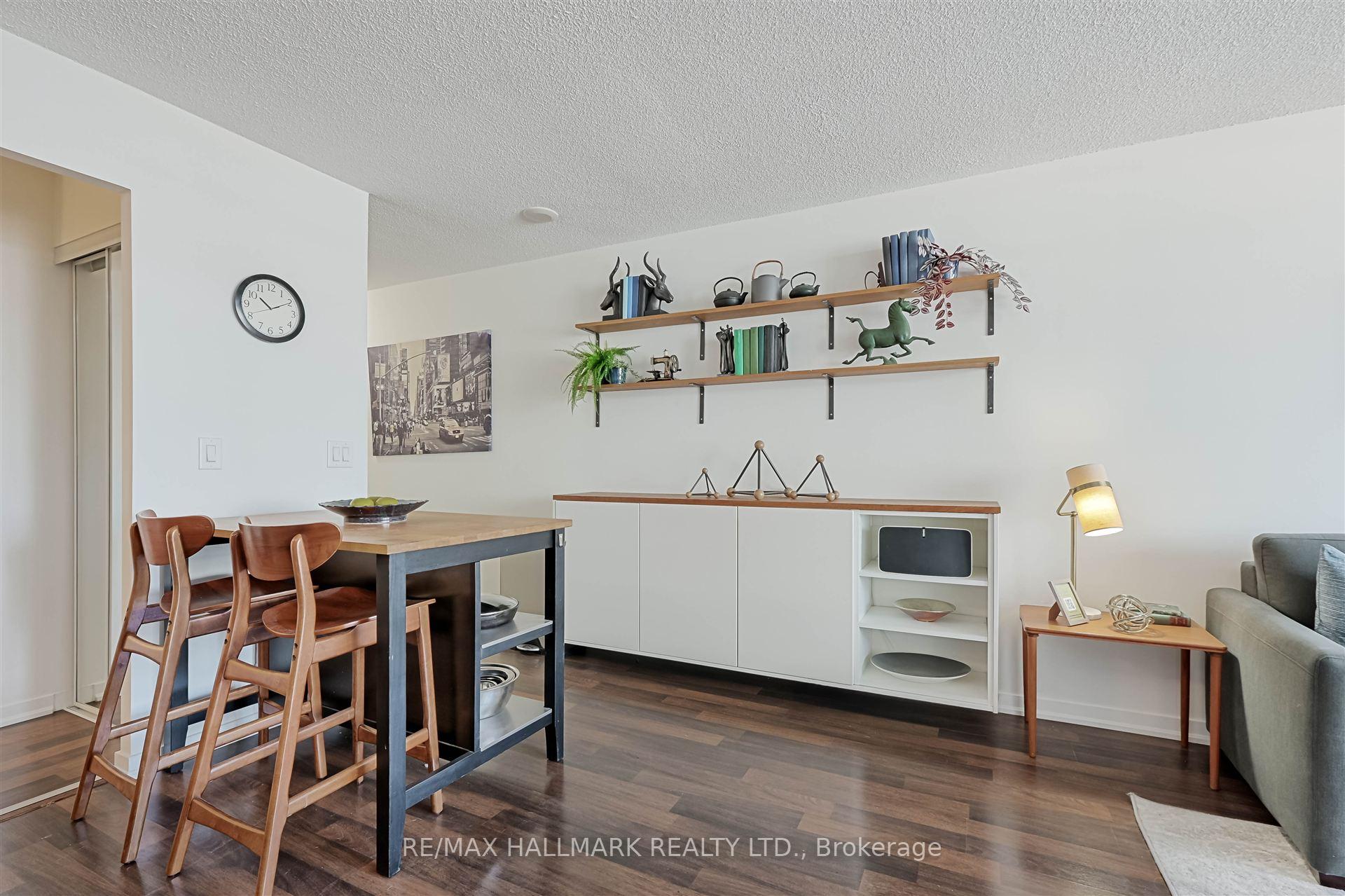Photo 17 of Unit 721, 38 Joe Shuster Way, Toronto, Niagara — HOMEH