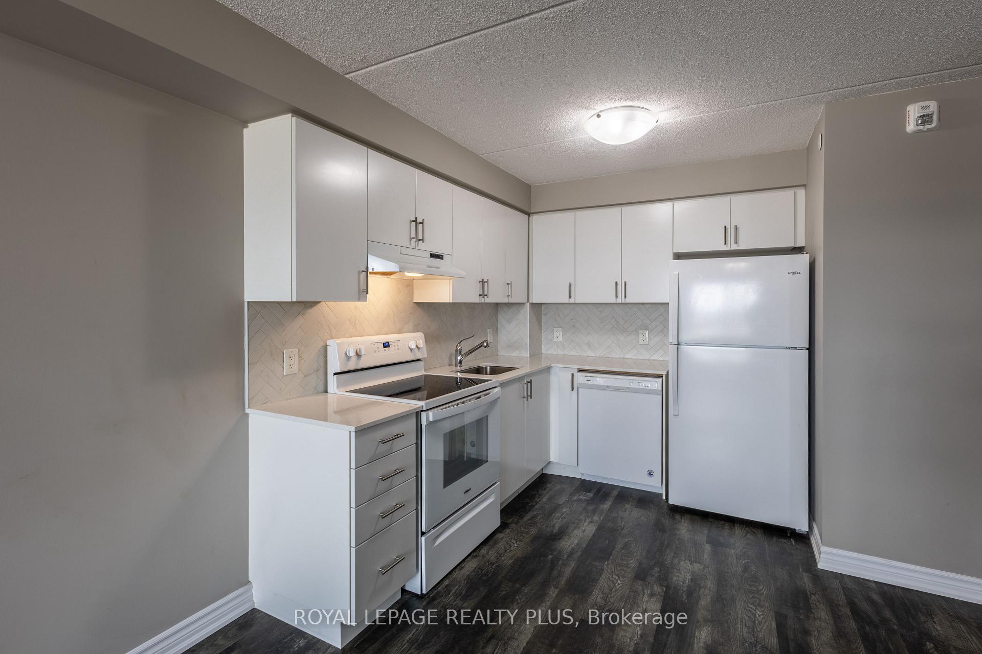 Photo 9 of Unit 1003, 716 Main Street E, Milton, Timberlea — HOMEH