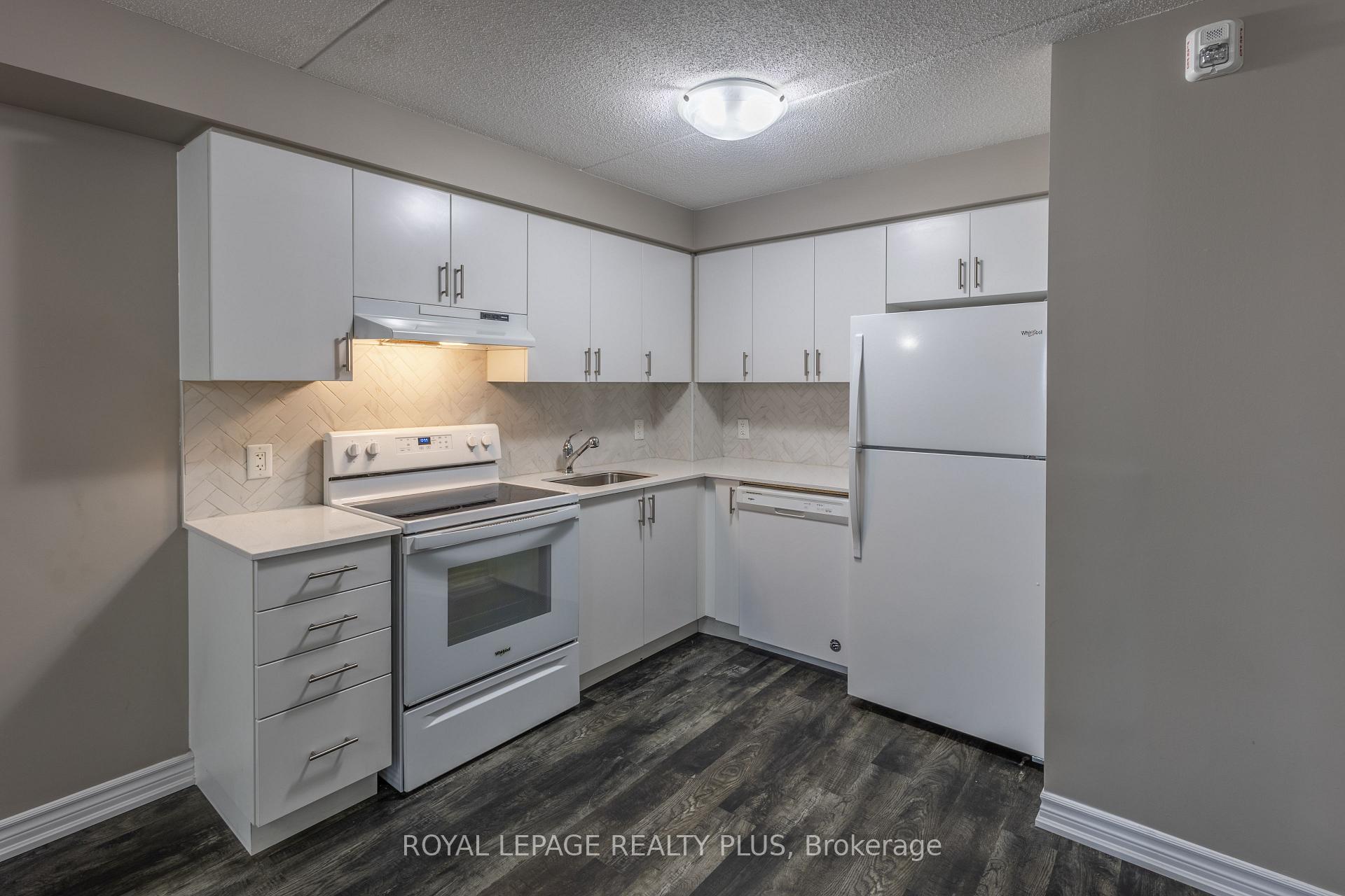 Photo 13 of Unit 1003, 716 Main Street E, Milton, Timberlea — HOMEH