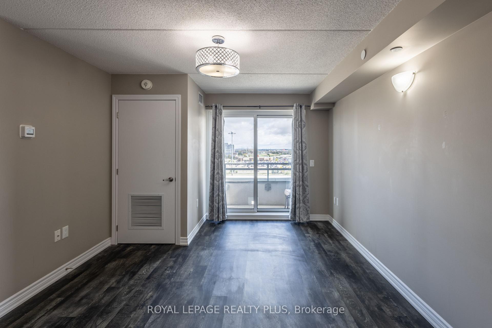 Photo 16 of Unit 1003, 716 Main Street E, Milton, Timberlea — HOMEH
