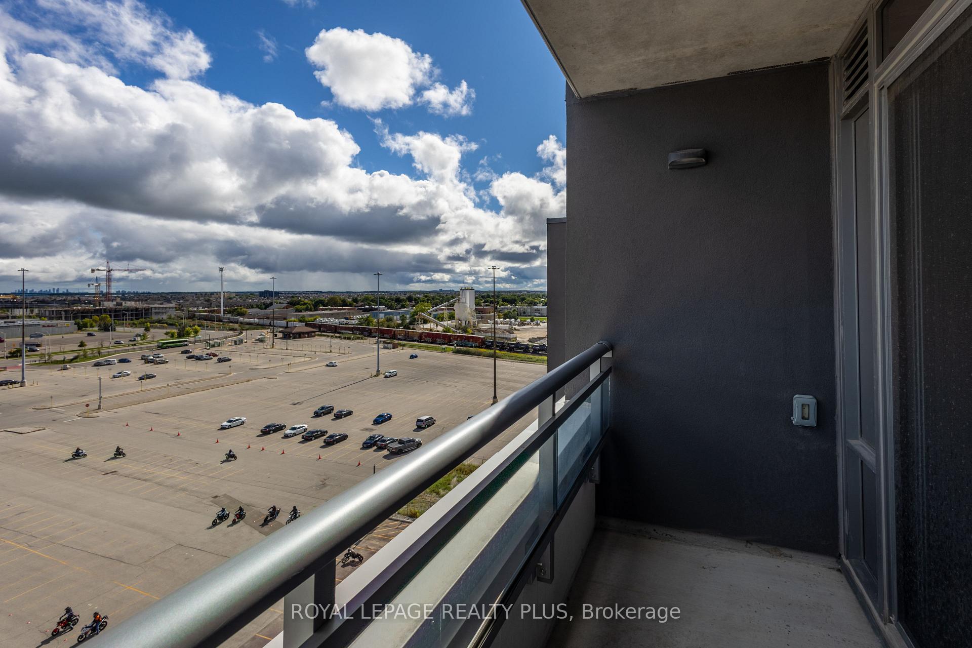 Photo 17 of Unit 1003, 716 Main Street E, Milton, Timberlea — HOMEH