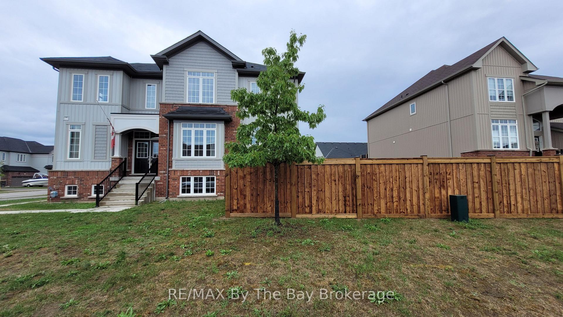 Photo 5 of 218 Roy Drive, Clearview, Stayner — HOMEH