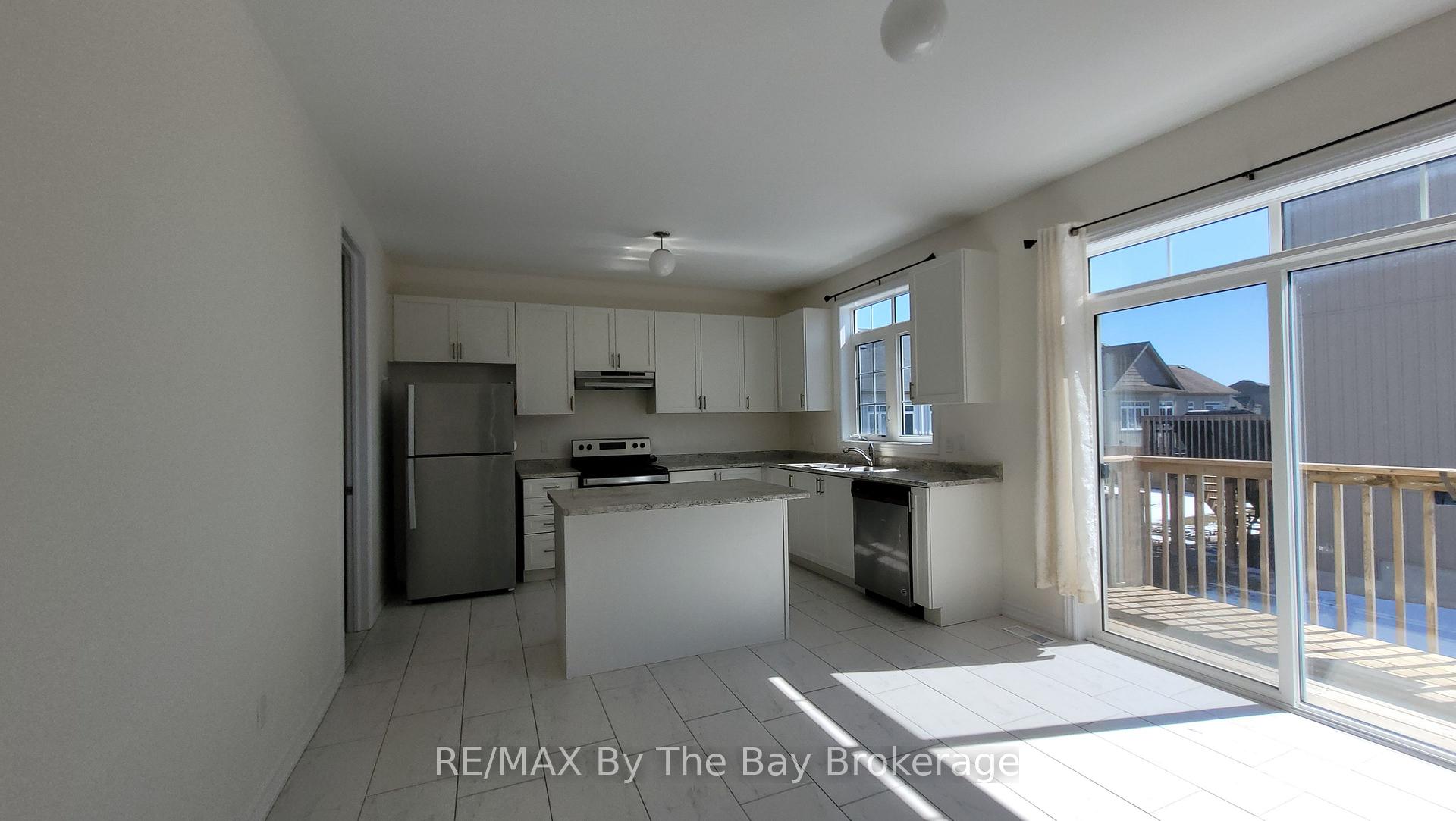 Photo 7 of 218 Roy Drive, Clearview, Stayner — HOMEH