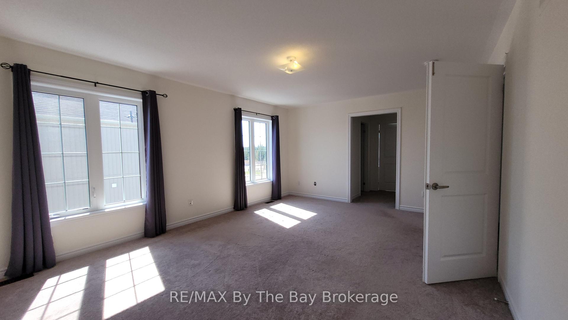 Photo 31 of 218 Roy Drive, Clearview, Stayner — HOMEH
