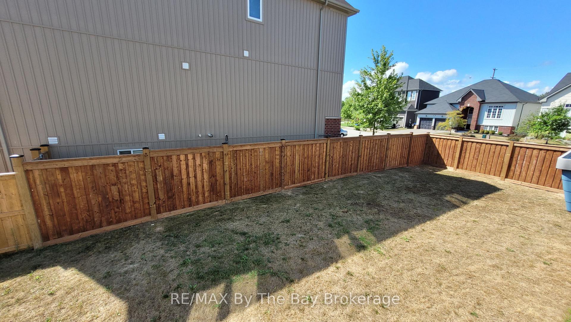 Photo 42 of 218 Roy Drive, Clearview, Stayner — HOMEH
