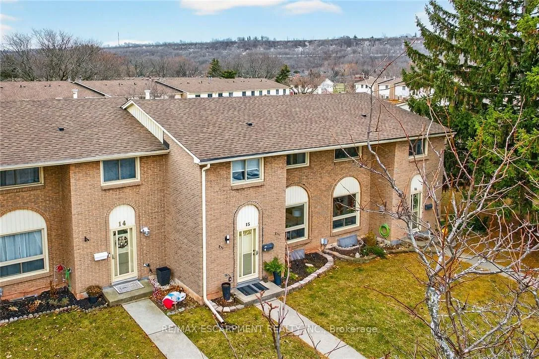 Photo 6 of Unit 15, 150 Gateshead Crescent, Hamilton, Stoney Creek — HOMEH