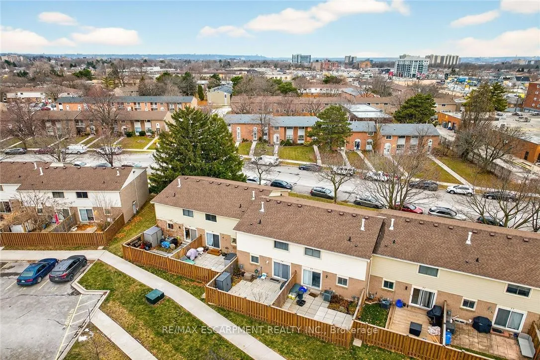 Photo 47 of Unit 15, 150 Gateshead Crescent, Hamilton, Stoney Creek — HOMEH