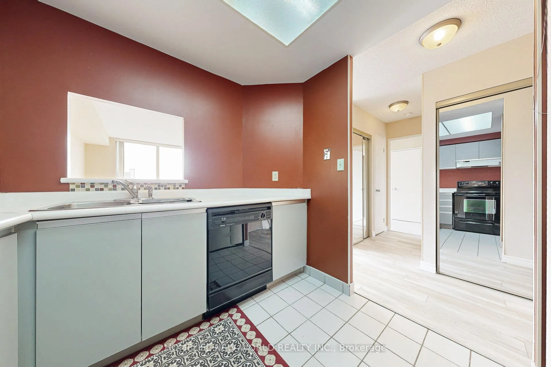 Photo 10 of Unit 706, 711 Rossland Road E, Whitby, Pringle Creek — HOMEH