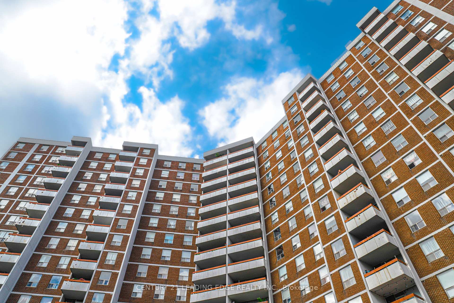 Photo 1 of Unit 617, 10 Edgecliff Golfway, Toronto, Flemingdon Park — HOMEH