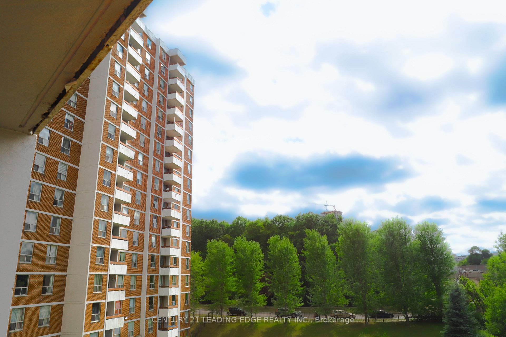 Photo 5 of Unit 617, 10 Edgecliff Golfway, Toronto, Flemingdon Park — HOMEH
