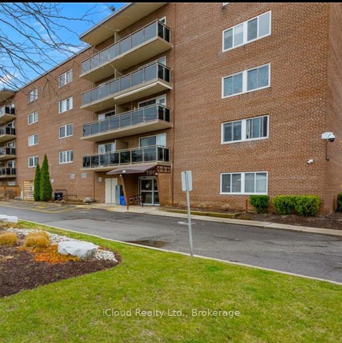 Photo 2 of Unit 202, 196 Scott Street, St. Catharines, Fairview — HOMEH