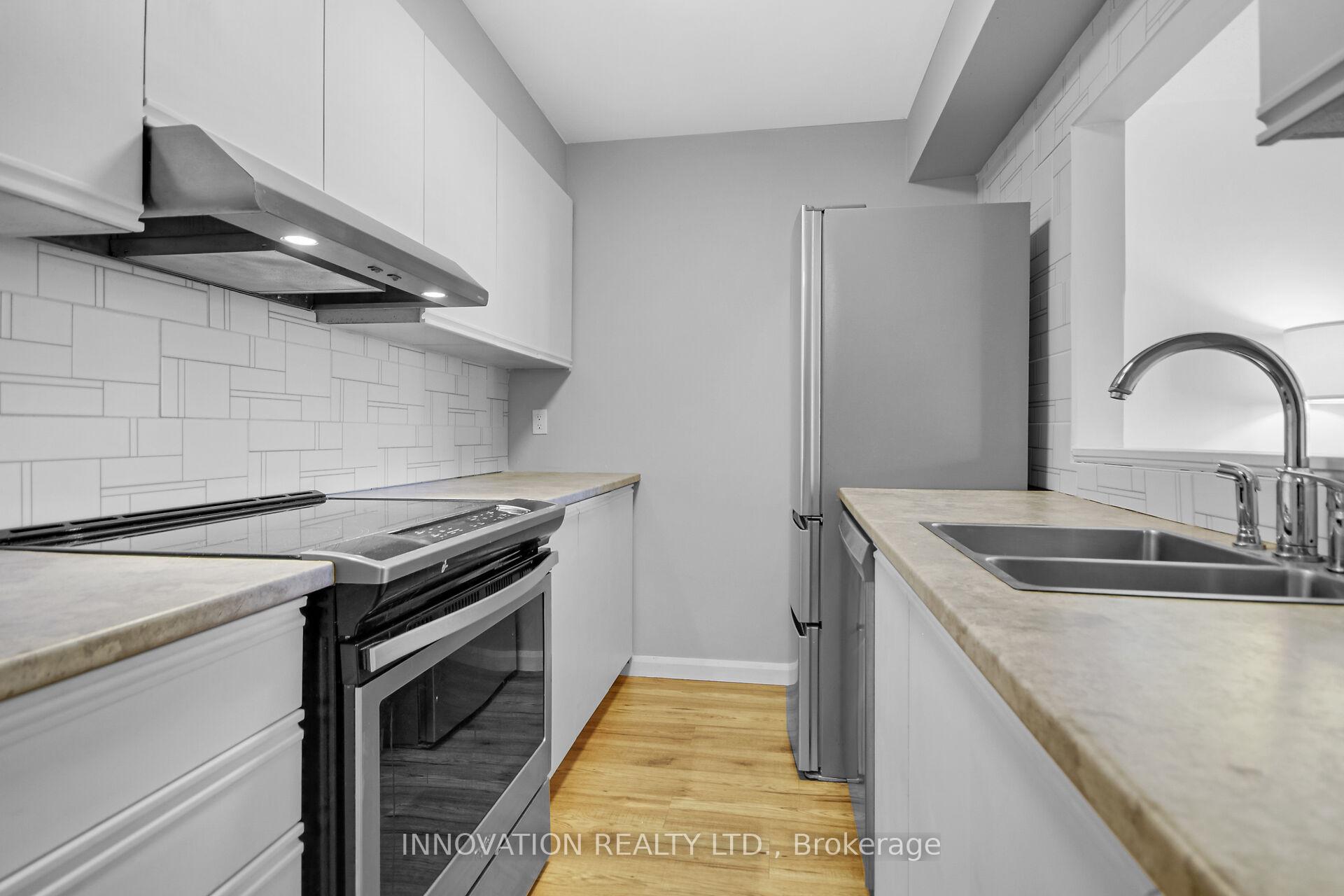 Photo 5 of Unit 302, 216 Viewmount Drive, Ottawa, Borden Farm/Stewart Farm/Carleton Heights/Parkwood Hills — HOMEH