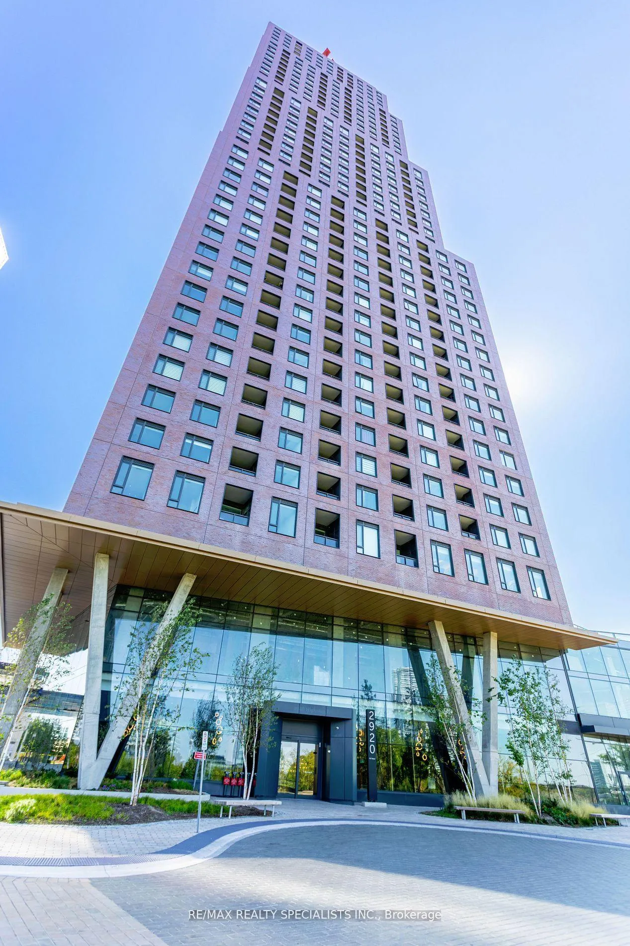 Photo 1 of Unit 1504, 2920 Highway 7, Vaughan, Concord — HOMEH