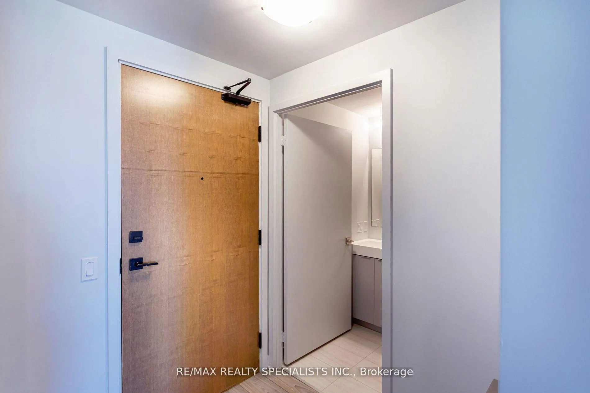 Photo 4 of Unit 1504, 2920 Highway 7, Vaughan, Concord — HOMEH