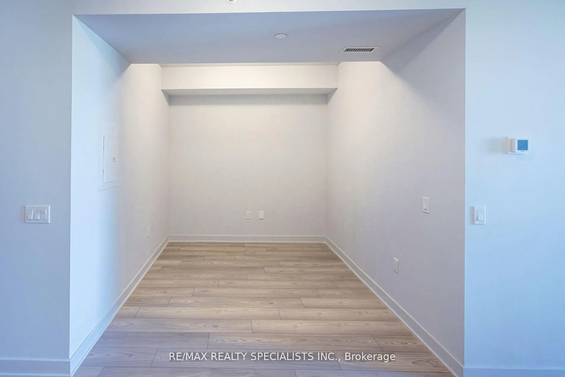 Photo 10 of Unit 1504, 2920 Highway 7, Vaughan, Concord — HOMEH
