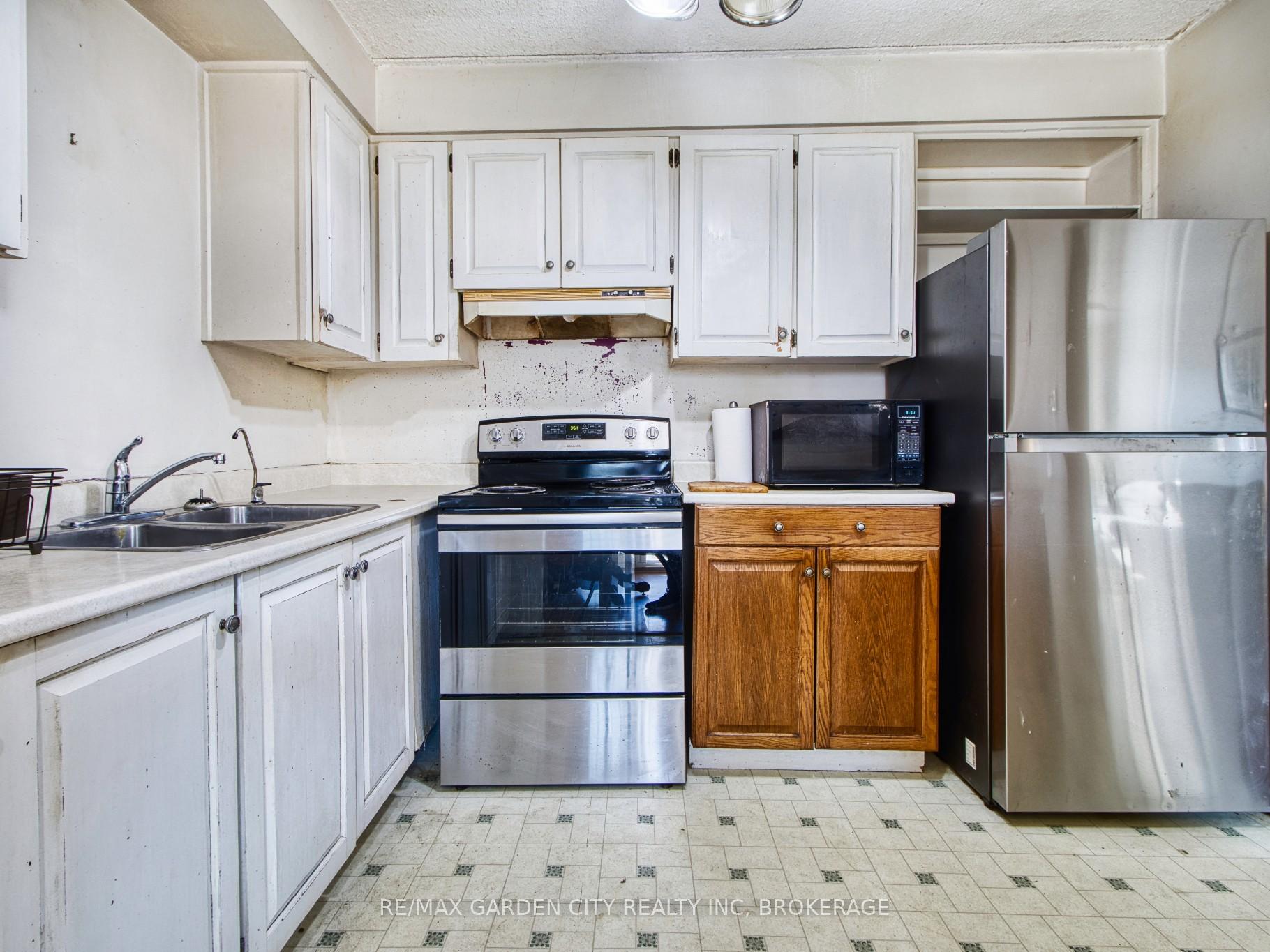 Photo 13 of Unit 312, 41 Rykert Street, St. Catharines, Western Hill — HOMEH
