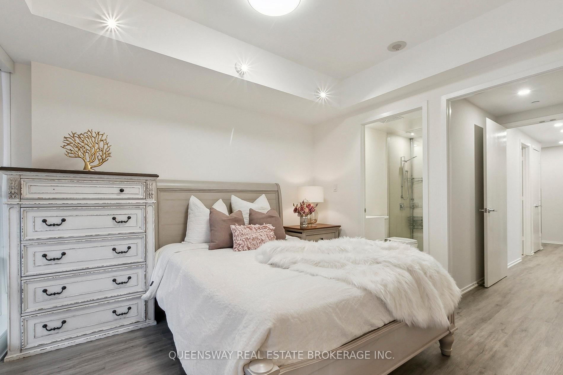 Photo 16 of Unit 6706, 1 Bloor Street, Toronto, Church-Yonge Corridor — HOMEH