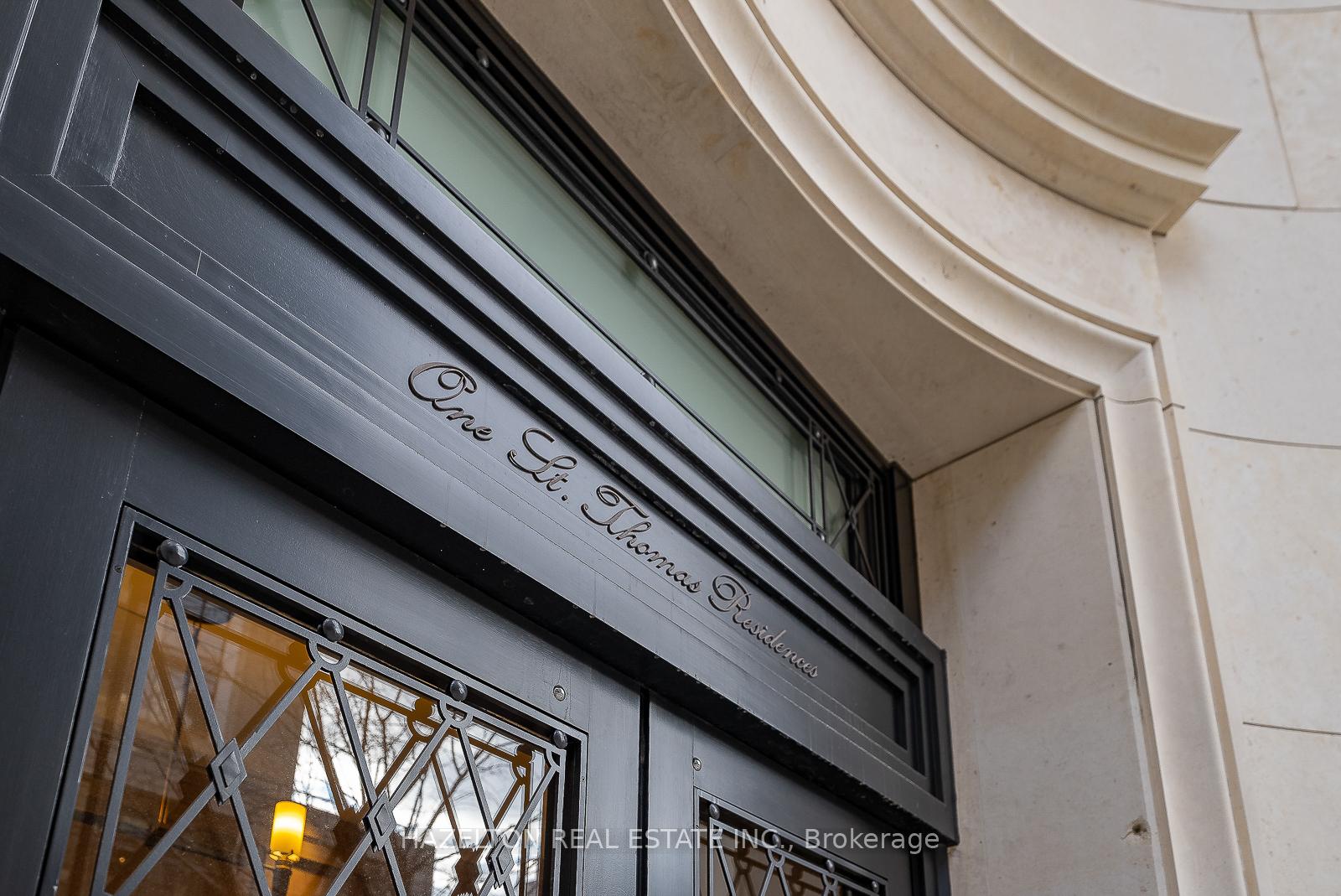Photo 1 of Unit 7D, 1 St Thomas Street, Toronto, Bay Street Corridor — HOMEH