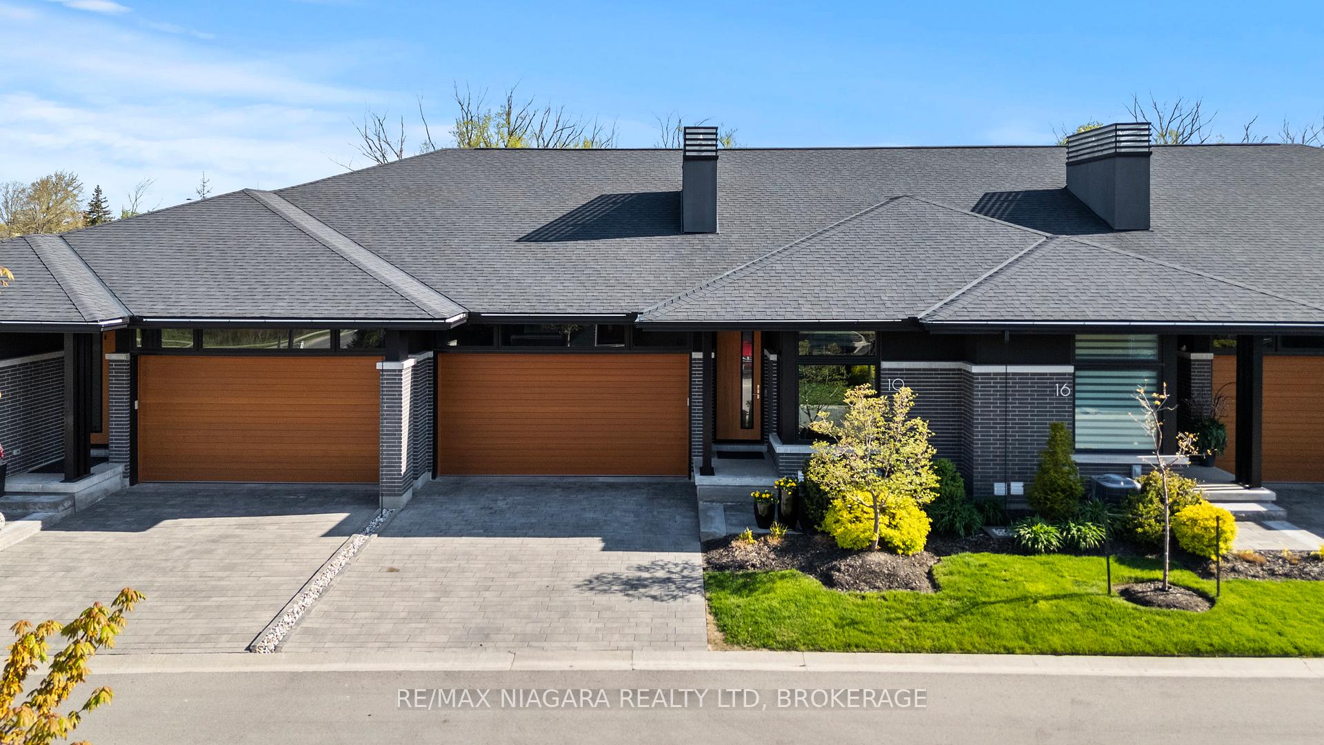 Photo 2 of Unit 2, 10 Taliesin Trail, Welland, Prince Charles — HOMEH