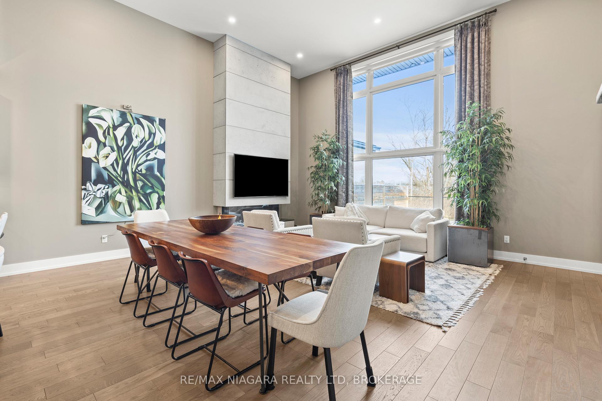 Photo 10 of Unit 2, 10 Taliesin Trail, Welland, Prince Charles — HOMEH