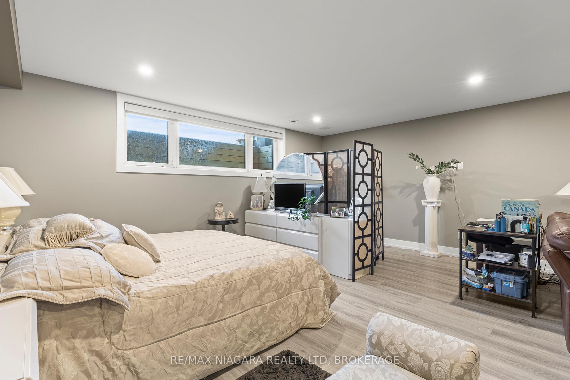 Photo 26 of Unit 2, 10 Taliesin Trail, Welland, Prince Charles — HOMEH