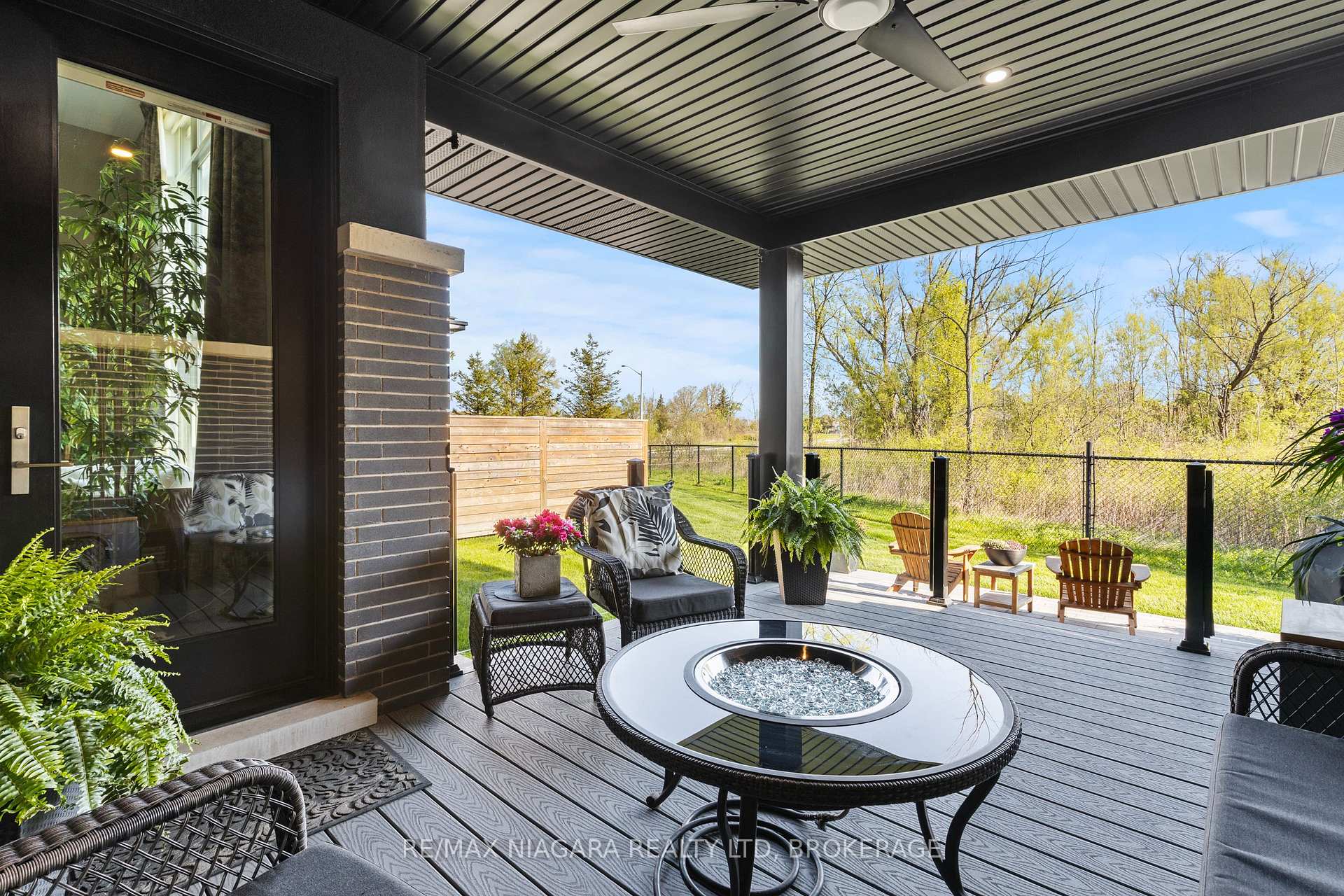 Photo 37 of Unit 2, 10 Taliesin Trail, Welland, Prince Charles — HOMEH
