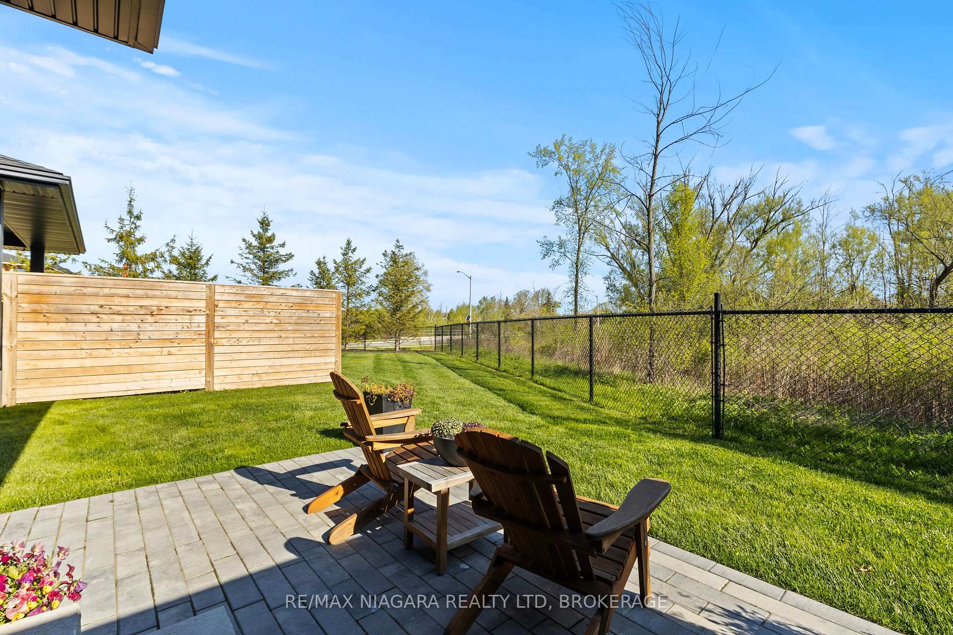 Photo 40 of Unit 2, 10 Taliesin Trail, Welland, Prince Charles — HOMEH