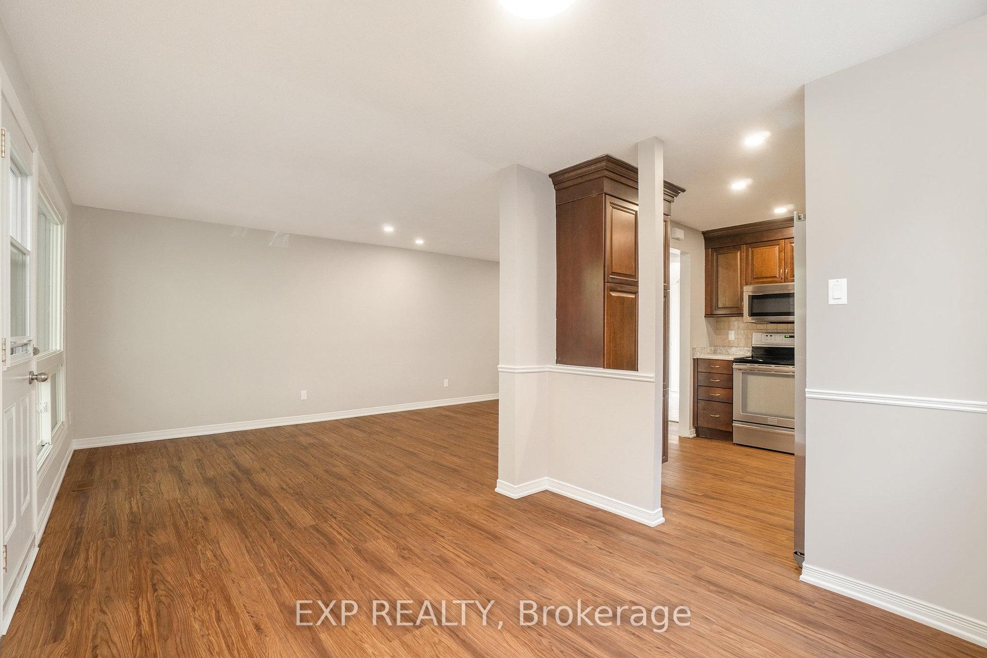 Photo 6 of 1332 Lassiter Terrace, Ottawa, Beaconwood — HOMEH