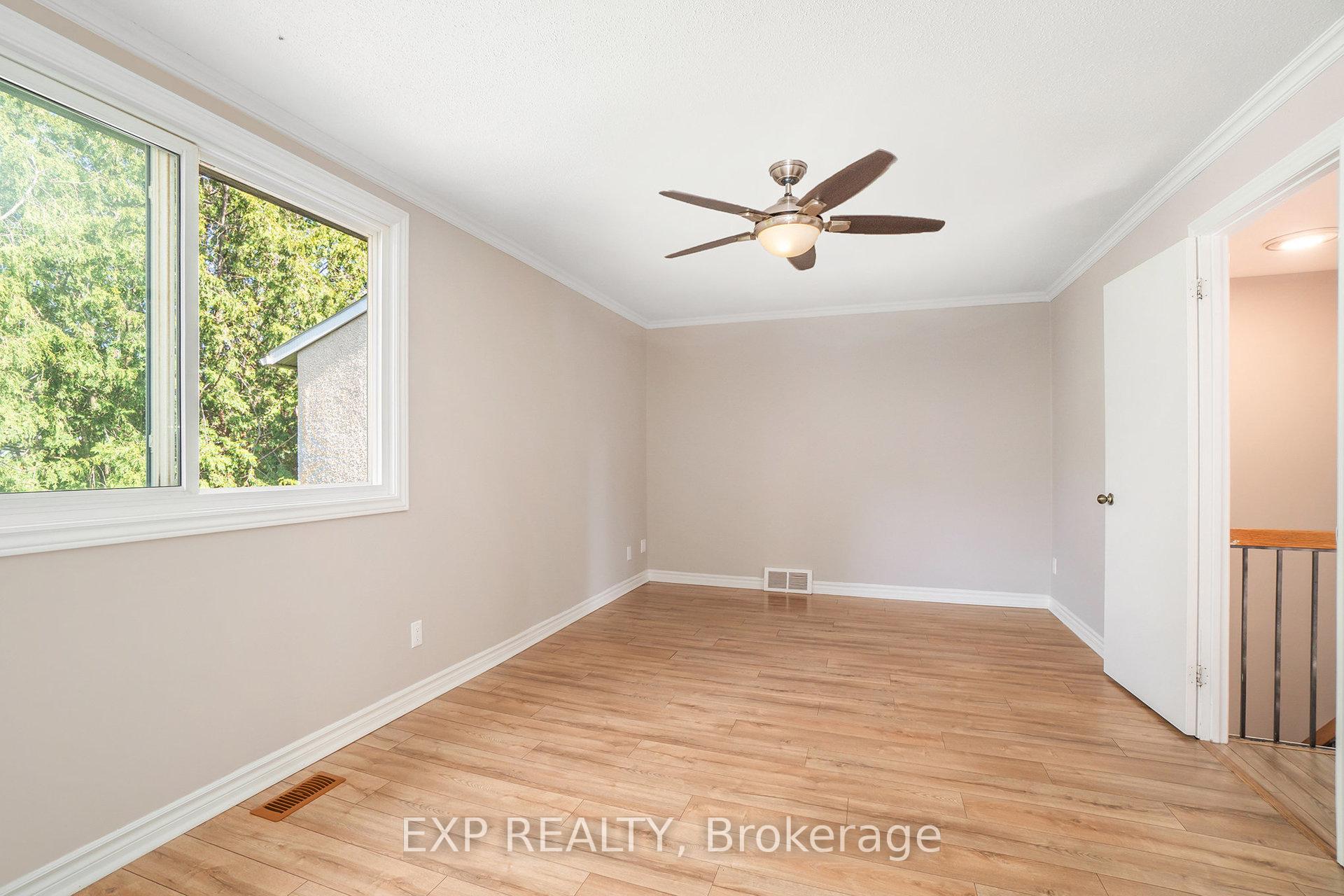 Photo 10 of 1332 Lassiter Terrace, Ottawa, Beaconwood — HOMEH