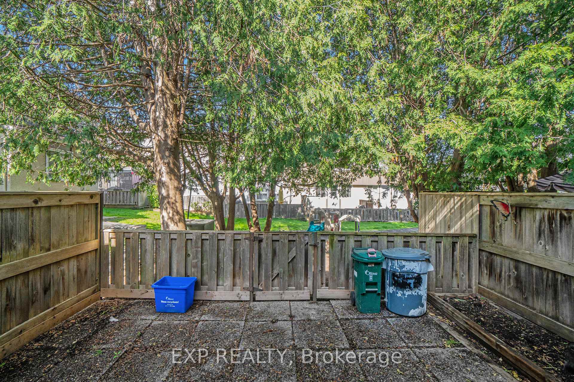 Photo 16 of 1332 Lassiter Terrace, Ottawa, Beaconwood — HOMEH