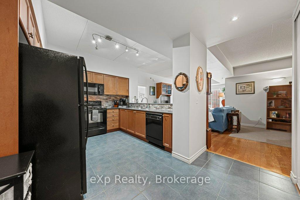 Photo 11 of Unit 315, 308 Watson Parkway N, Guelph, Grange Road — HOMEH
