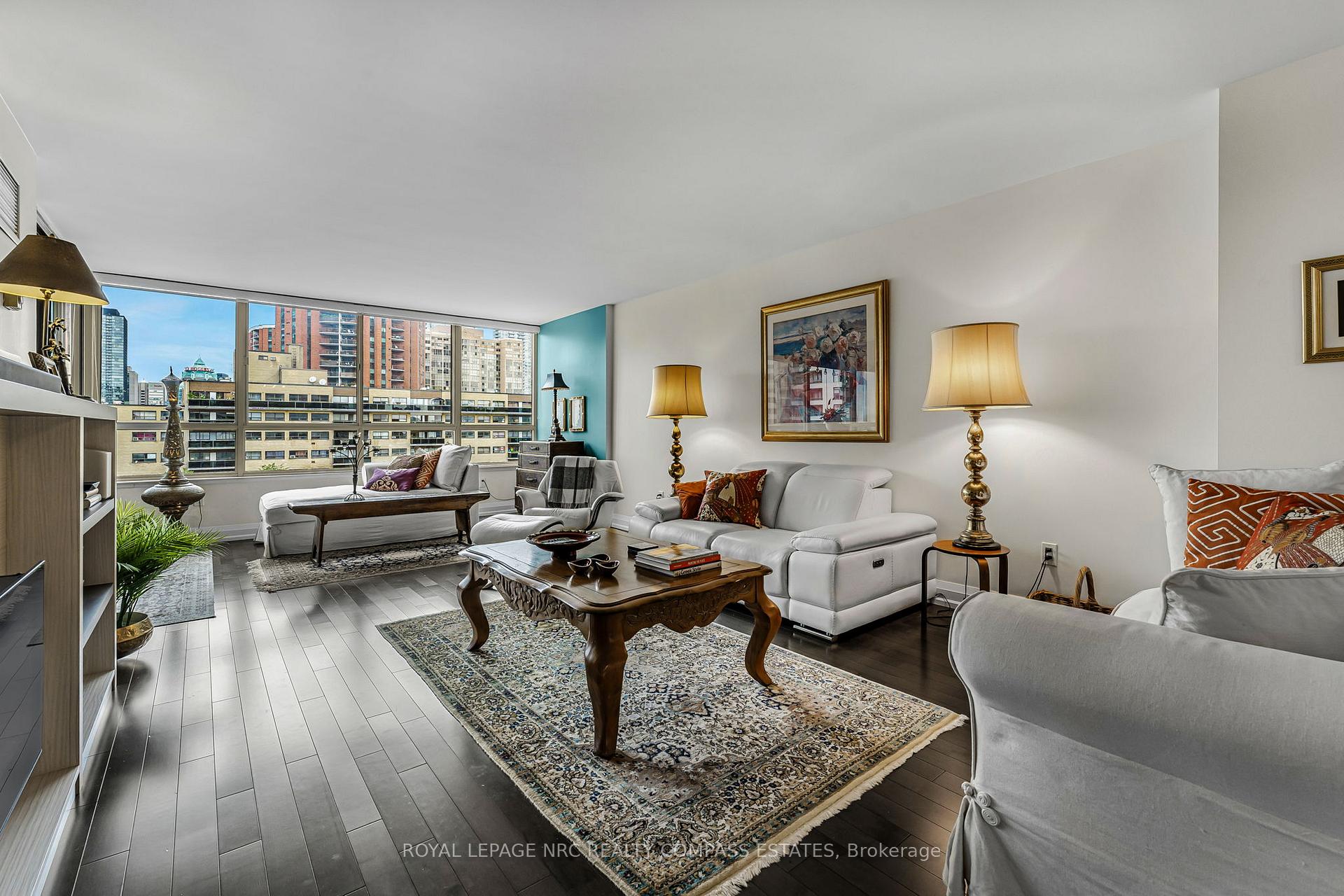 Photo 3 of Unit 810, 130 Carlton Street, Toronto, Cabbagetown-South St. James Town — HOMEH