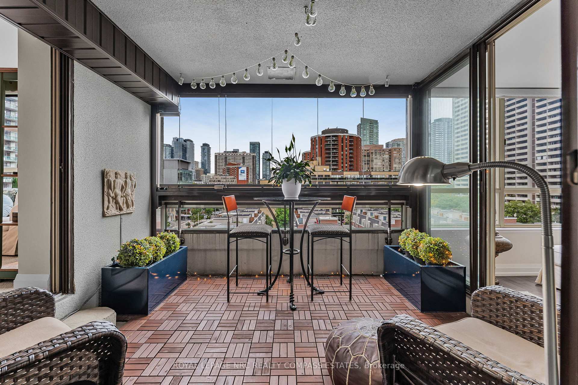 Photo 11 of Unit 810, 130 Carlton Street, Toronto, Cabbagetown-South St. James Town — HOMEH