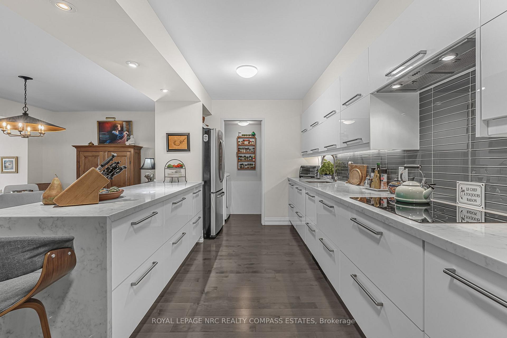 Photo 15 of Unit 810, 130 Carlton Street, Toronto, Cabbagetown-South St. James Town — HOMEH