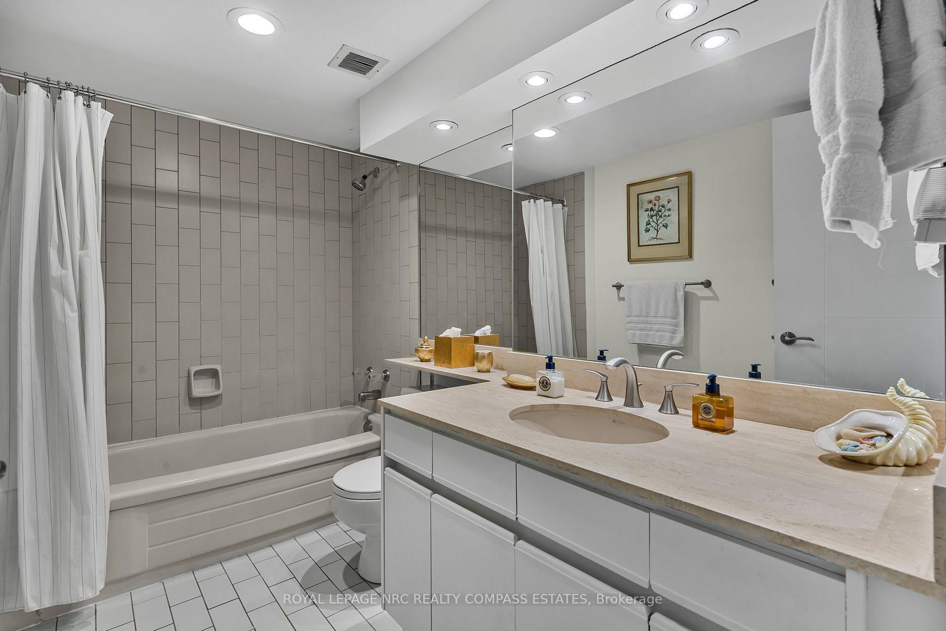 Photo 31 of Unit 810, 130 Carlton Street, Toronto, Cabbagetown-South St. James Town — HOMEH