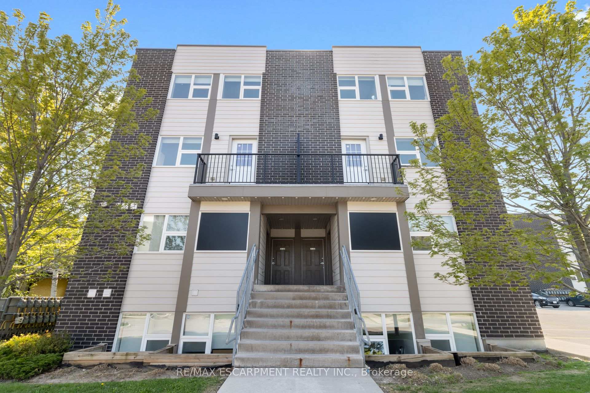 Photo 2 of Unit 223, 338 Albert Street, Waterloo, Downtown Waterloo — HOMEH