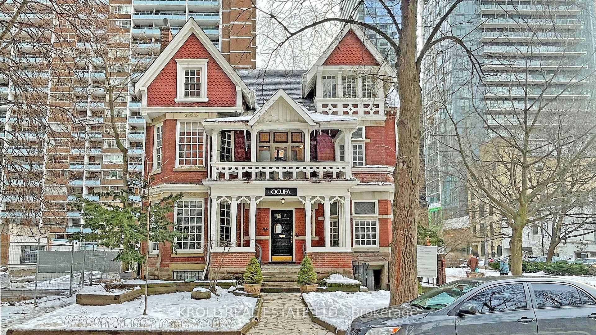 Front of 17 Isabella Street