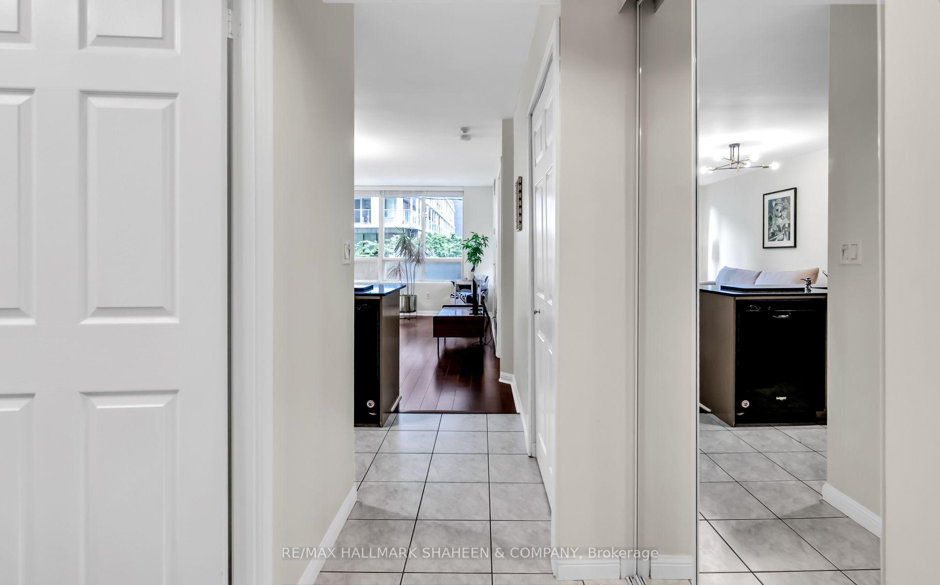 Photo 2 of Unit 207, 188 Redpath Avenue, Toronto, Mount Pleasant West — HOMEH
