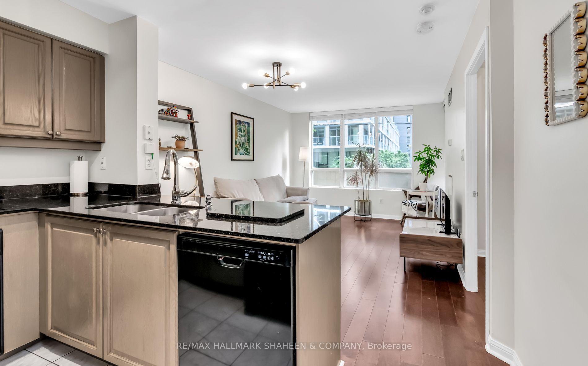 Photo 3 of Unit 207, 188 Redpath Avenue, Toronto, Mount Pleasant West — HOMEH