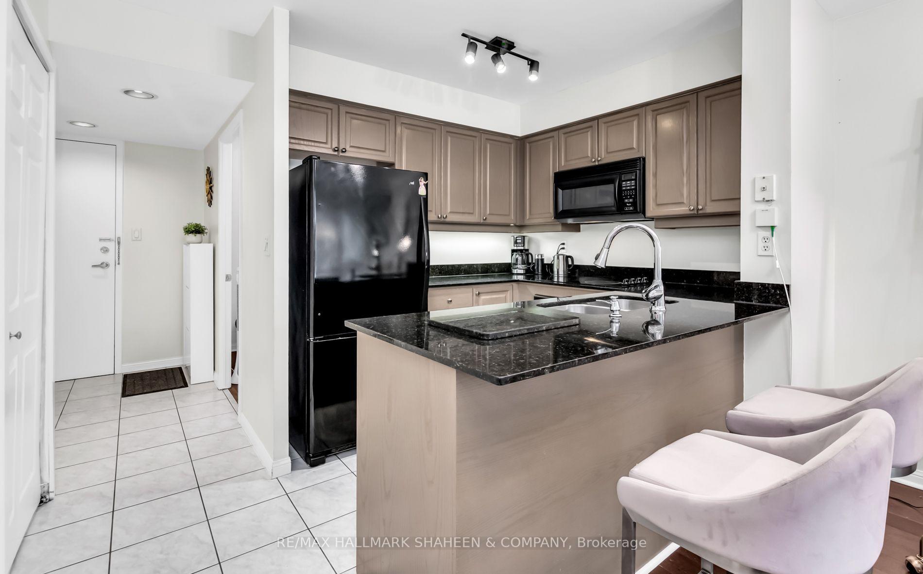 Photo 6 of Unit 207, 188 Redpath Avenue, Toronto, Mount Pleasant West — HOMEH