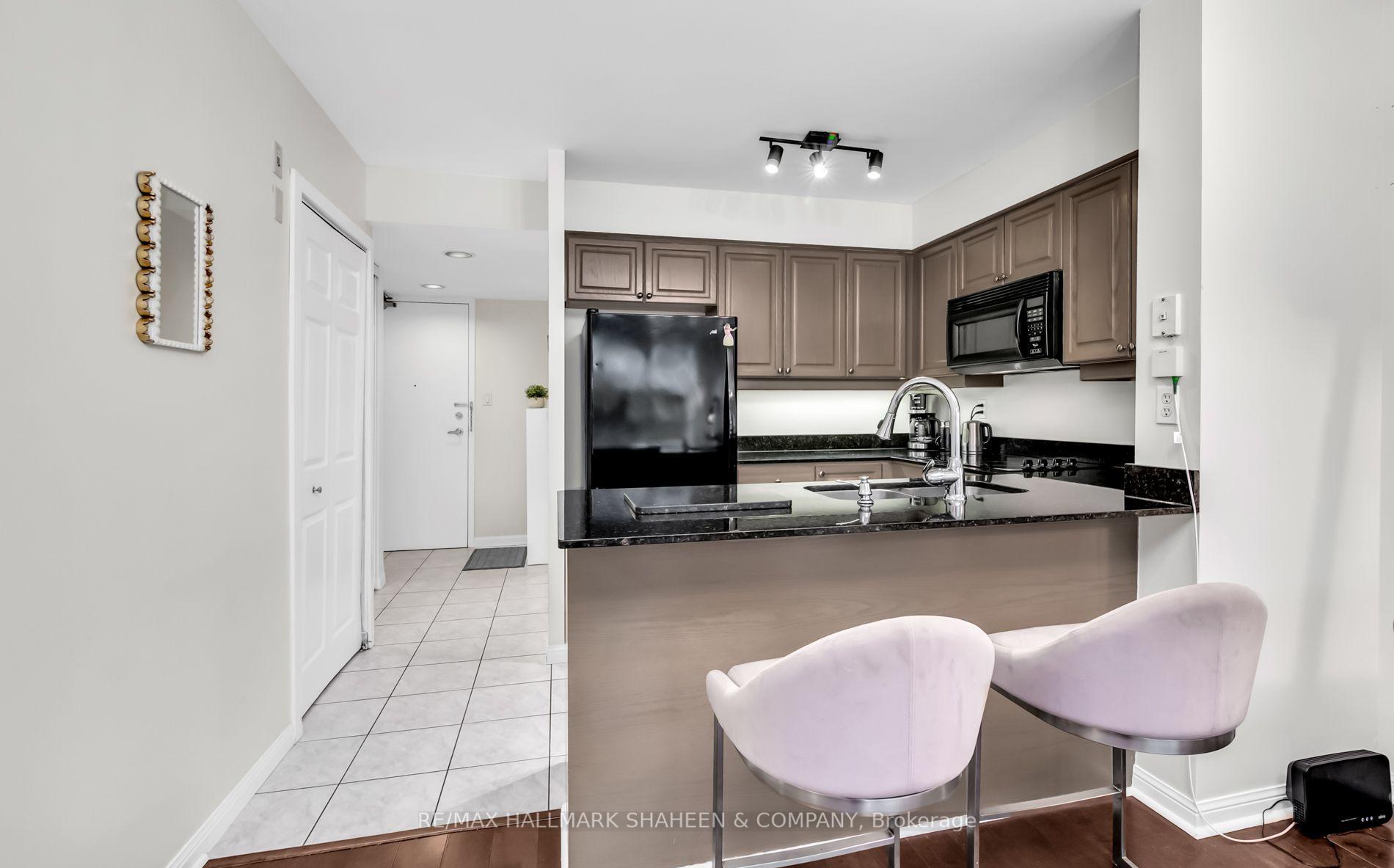 Photo 8 of Unit 207, 188 Redpath Avenue, Toronto, Mount Pleasant West — HOMEH