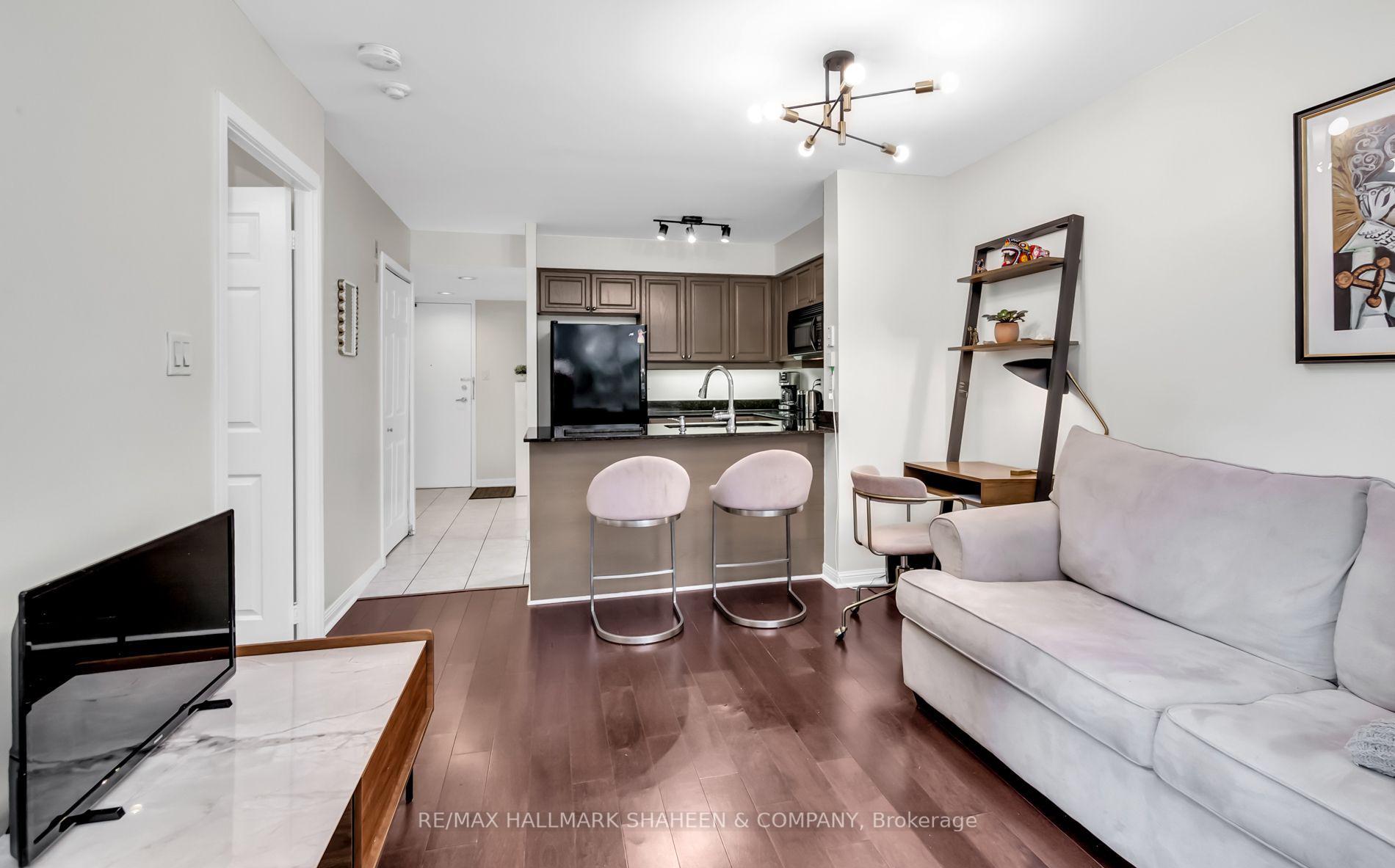 Photo 9 of Unit 207, 188 Redpath Avenue, Toronto, Mount Pleasant West — HOMEH